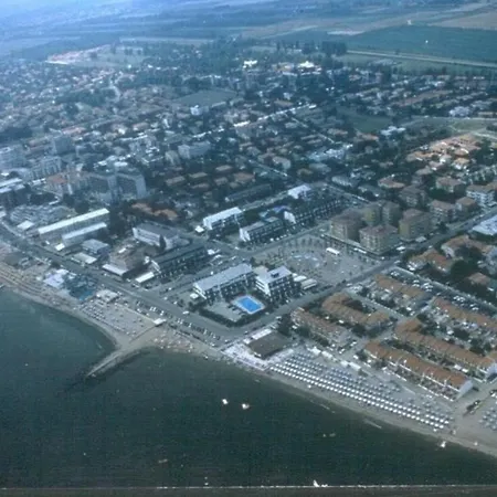 Ferienwohnung Fuer 6 Personen Ca 48 Qm In Lido Delle Nazioni, Adriakueste Italien Podelta - B61102 * Lido delle Nazioni