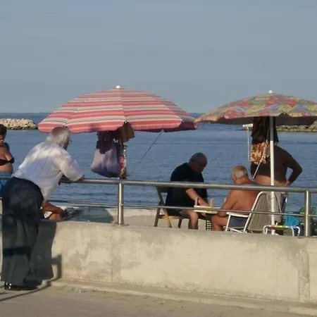 Ferienwohnung Fuer 6 Personen Ca 48 Qm In Lido Delle Nazioni, Adriakueste Italien Podelta - B61102 Appartement